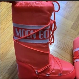 Moon Snow boots (NEW)
